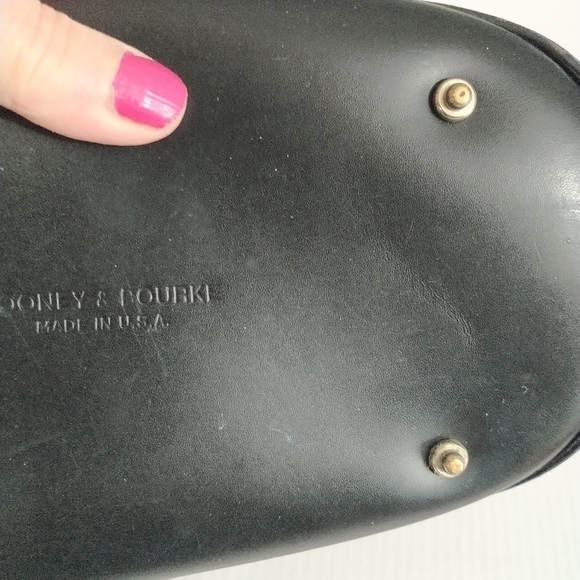 Dooney and Bourke Vintage Cabriolet Bucket Bag Black - Picture 12 of 14